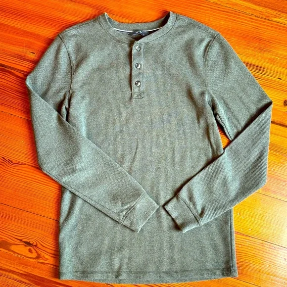 Thermal Henley Shirt Bundle - Picture 8 of 12